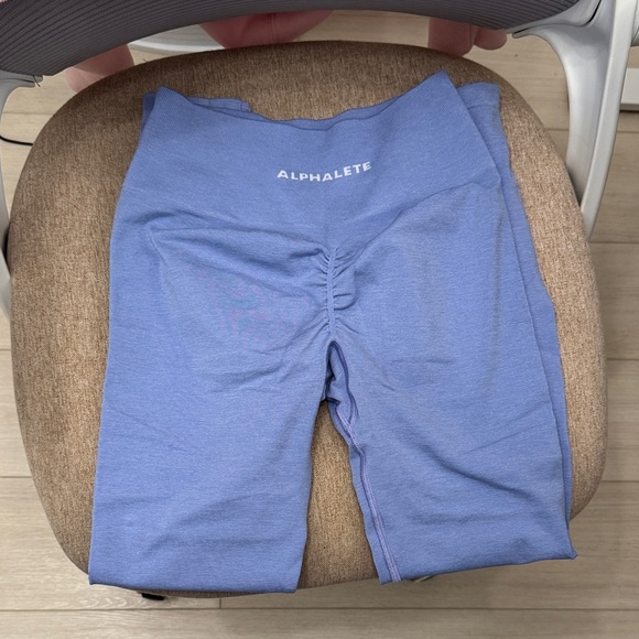 Alphalete Lavender Workout Leggings - Picture 1 of 2